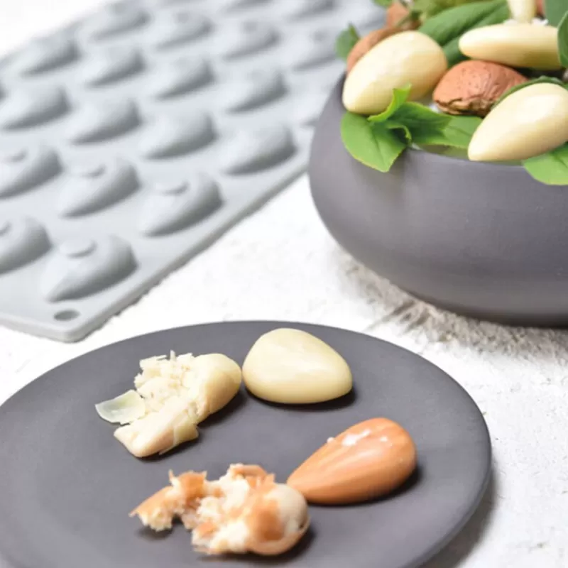 moule_amande_pavoni_3.webp Cerf Dellier Moule Amande Pavoni